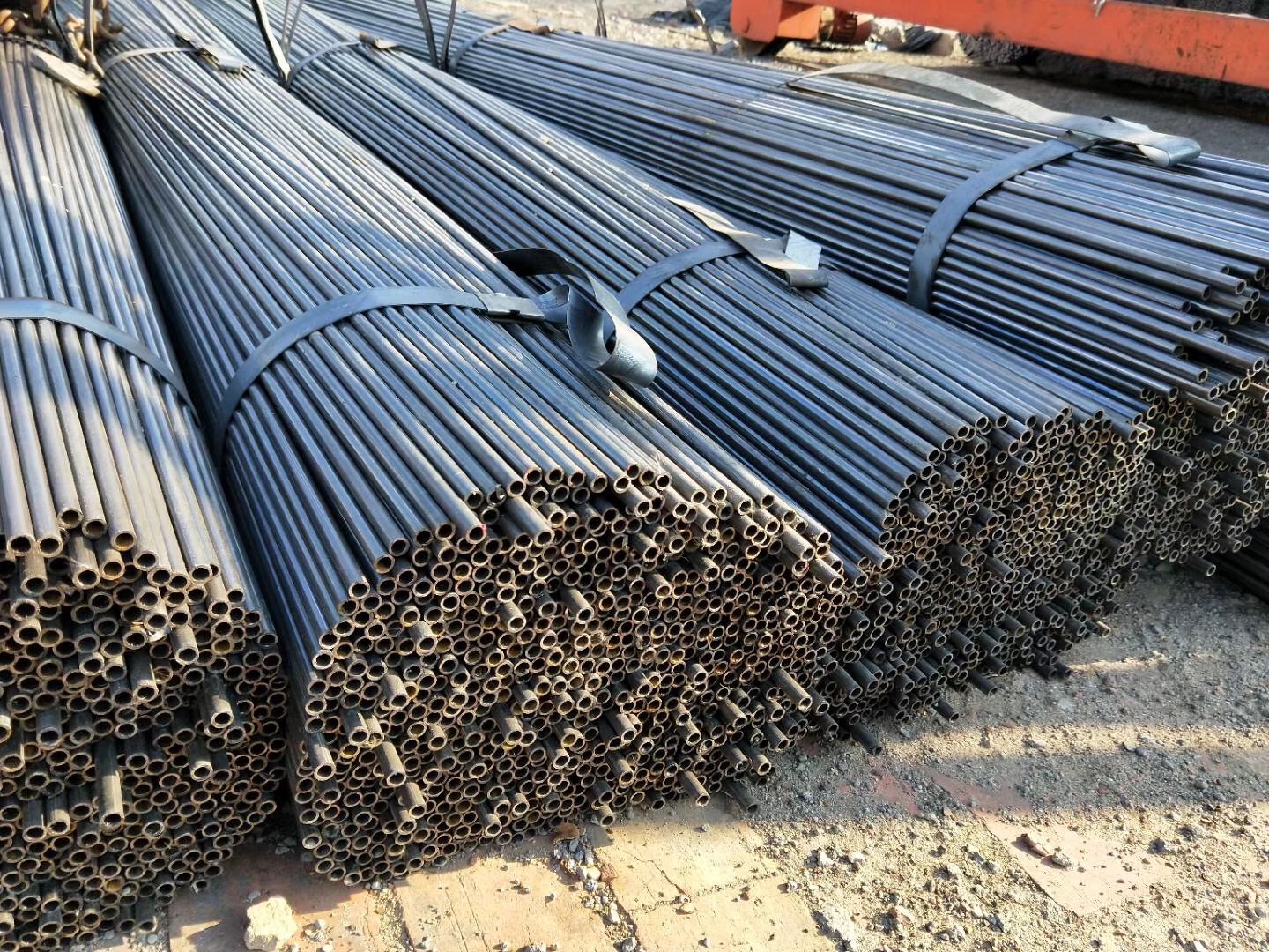 Oxygen lance pipe
