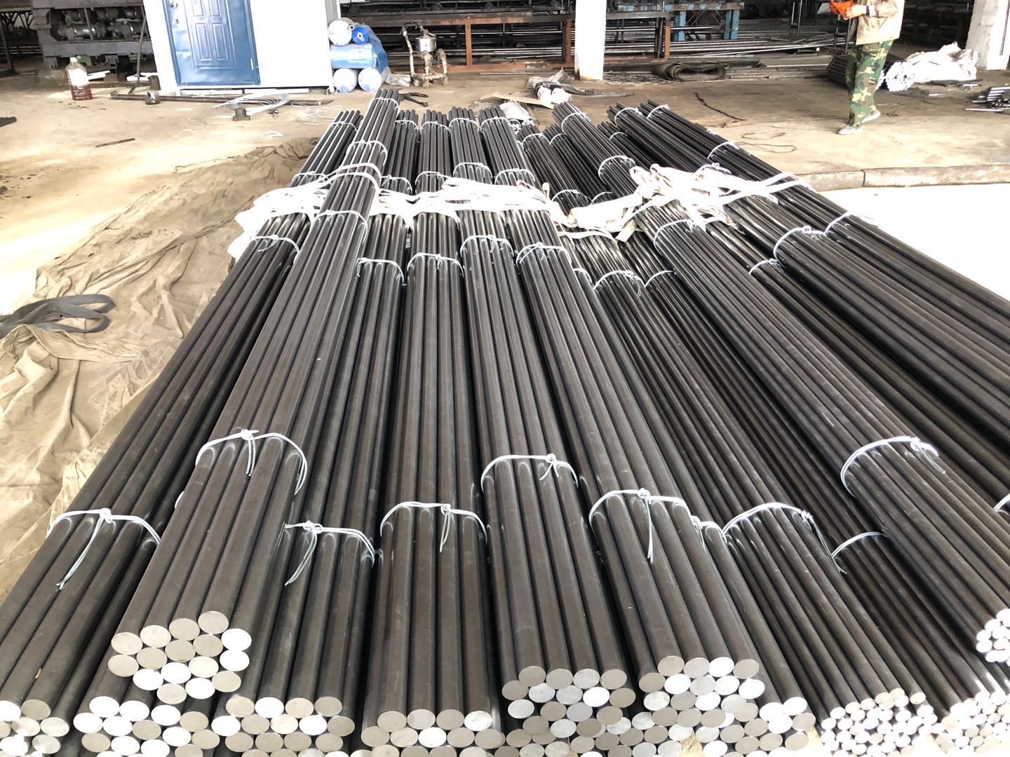 Cold drawn round bar