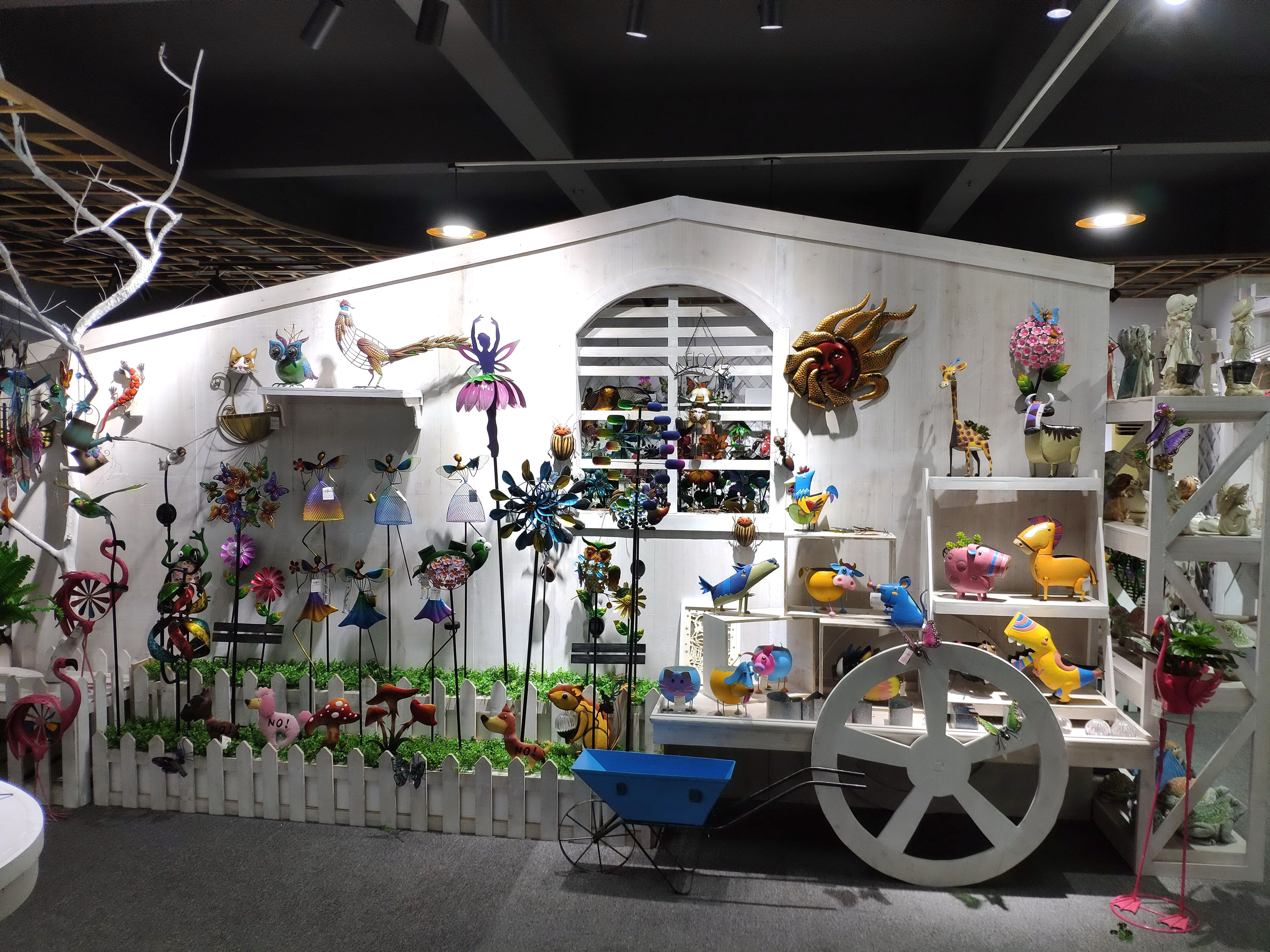 Quanzhou Fuchen Light Industry Co., Ltd. – iron crafts 2