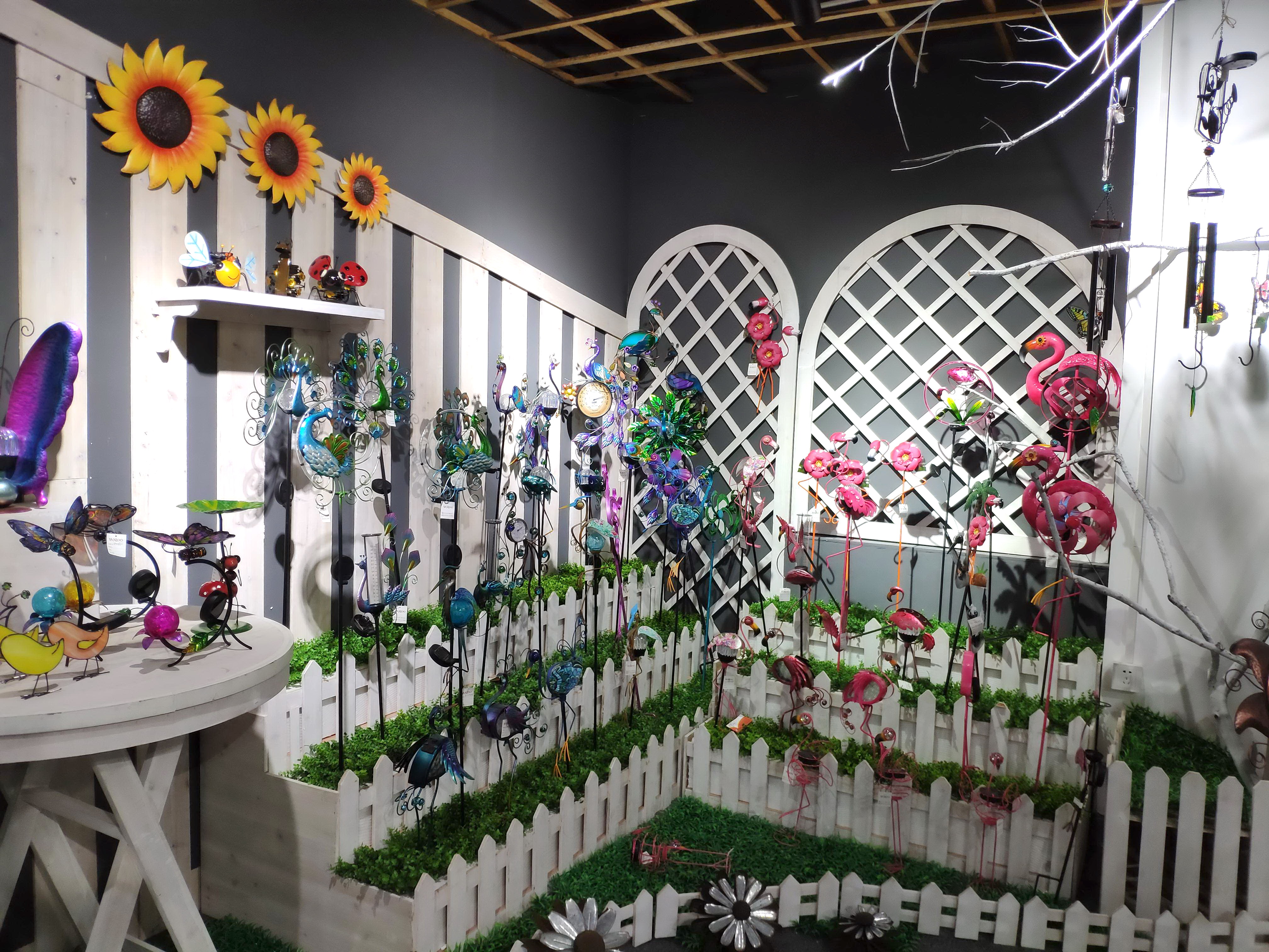 Quanzhou Fuchen Light Industry Co., Ltd. – glass crafts 3
